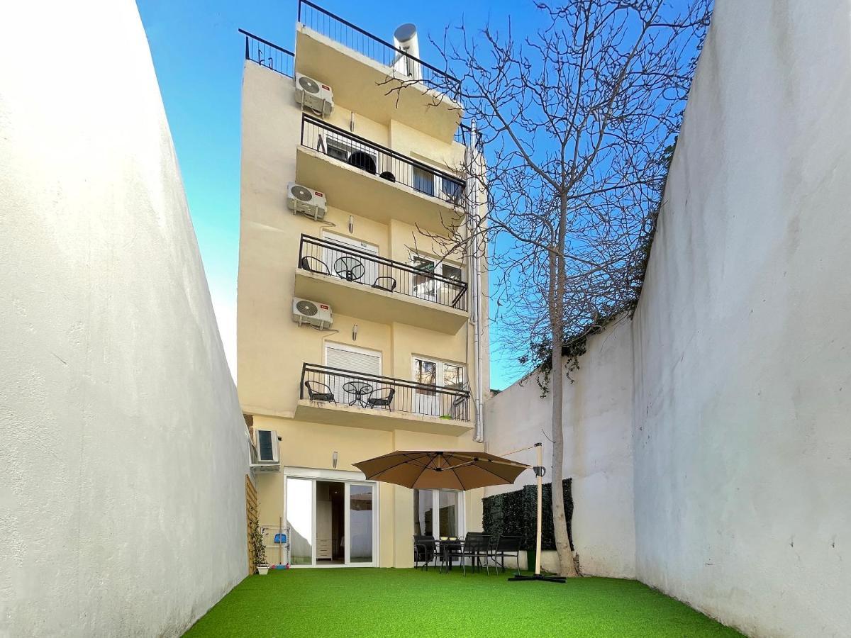 Soho Modern 55Sqm Studio With Secret Garden Apartment Athena Bagian luar foto